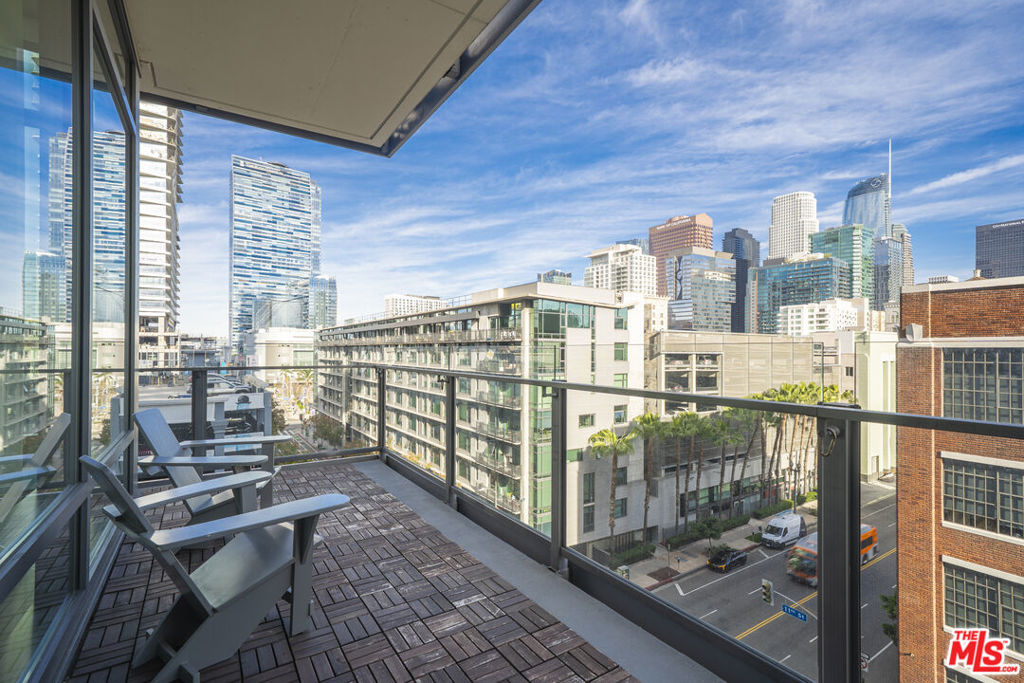 1100 S Hope Street 716, Los Angeles, CA 90015 — photo 1