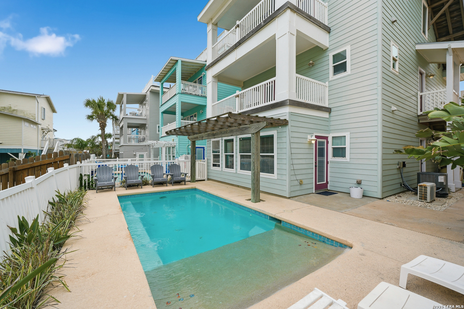 2525 S 11th St, Port Aransas, TX 78373 — photo 1