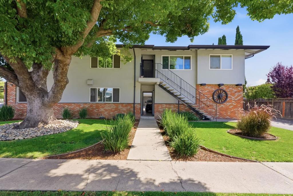1255 Woodside Road