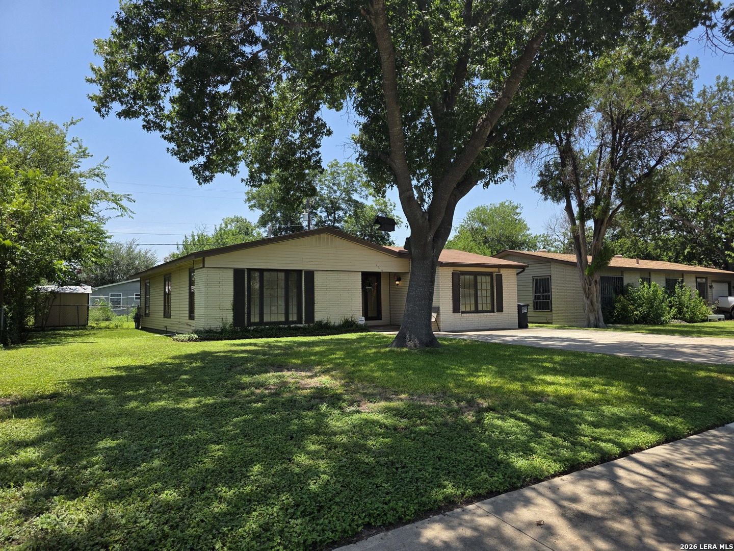 154 FELTON DR, San Antonio, TX 78226 — photo 1