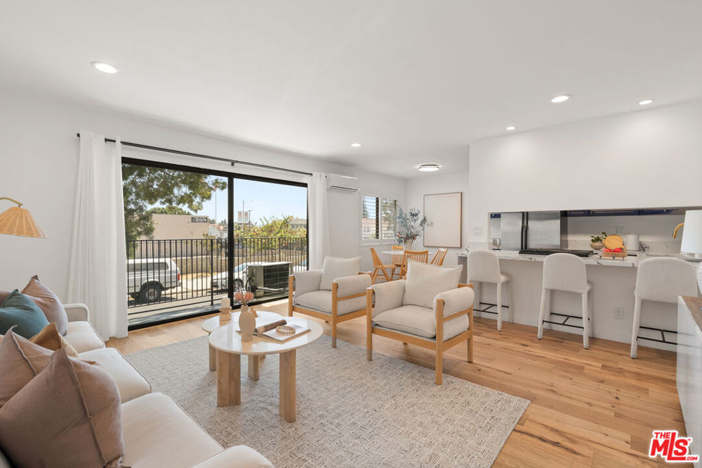 1930 N Vermont Avenue 103, Los Angeles, CA 90027 — photo 1