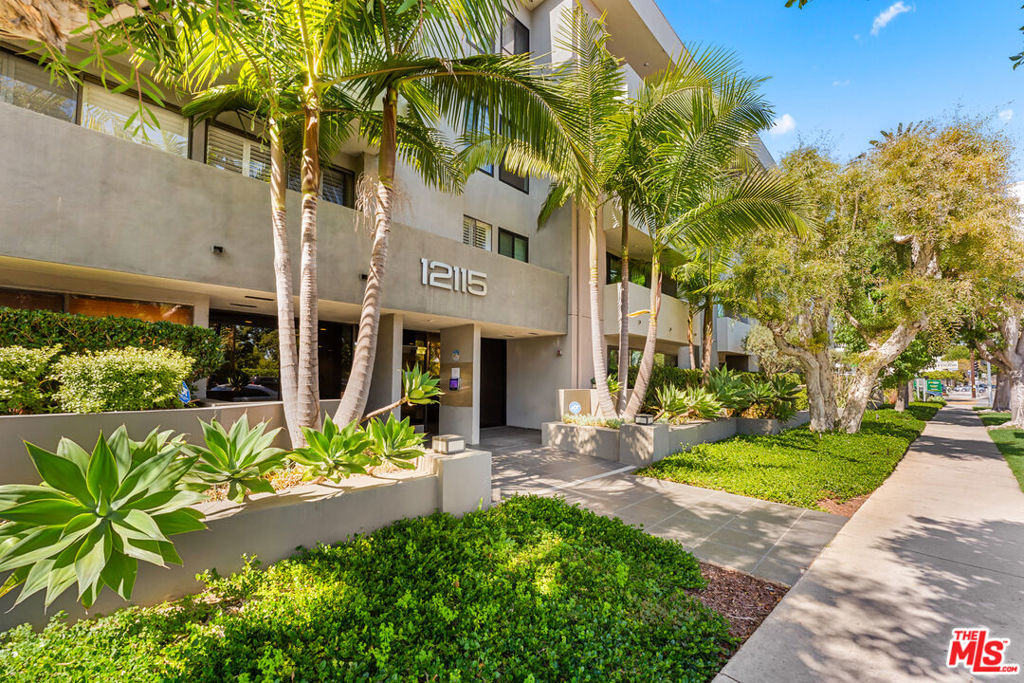 12115 San Vicente Boulevard 107, Los Angeles, CA 90049 — photo 1