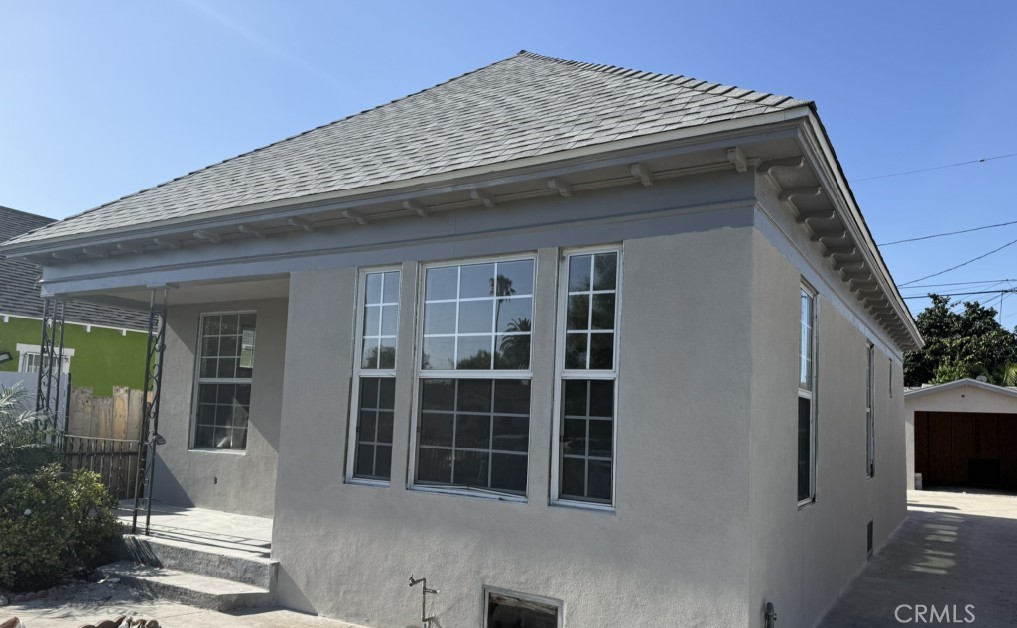 1546 W 70th Street, Los Angeles, CA 90047 — photo 1