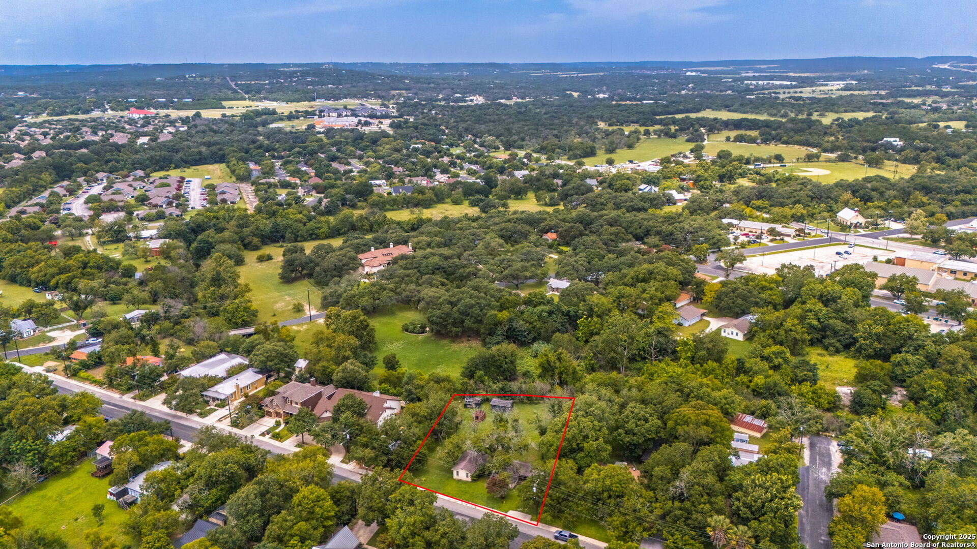 316 W San Antonio Ave, Boerne, TX 78006 — photo 1