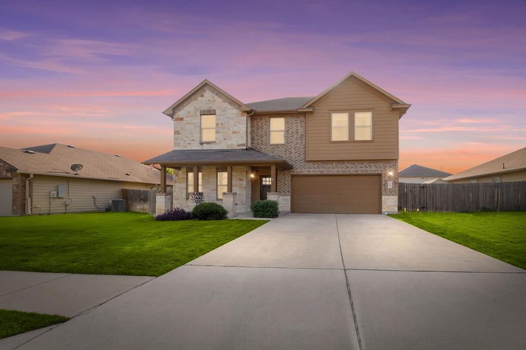 209 Anderson St, Hutto, TX 78634 — photo 1