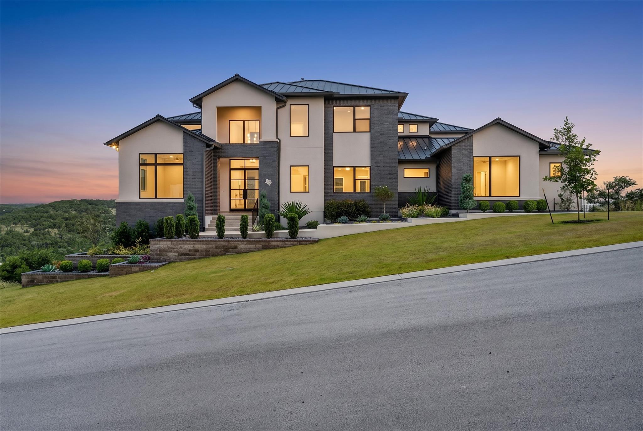 104  High View Trl, Lakeway, TX 78738 — photo 1