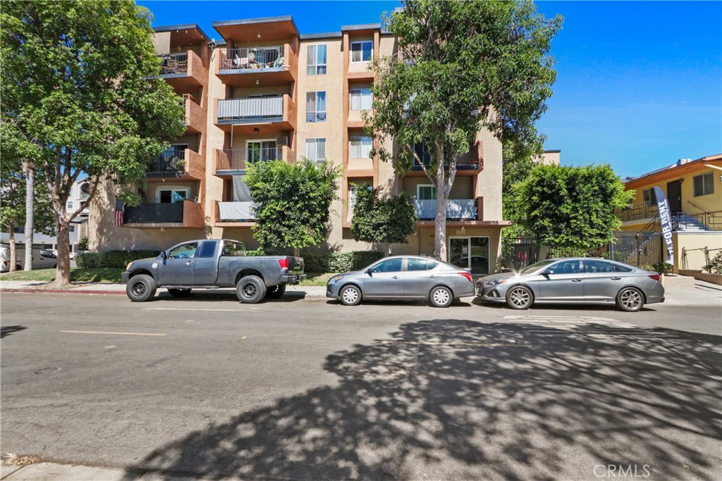 460 Golden 104, Long Beach, CA 90802 — photo 1