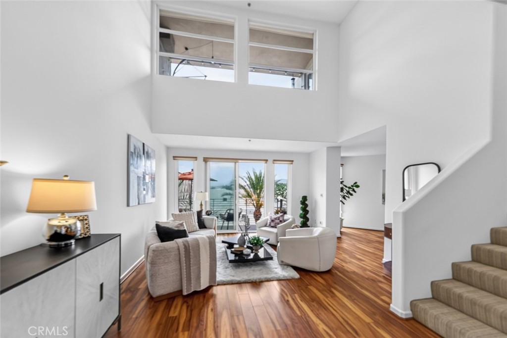 250 N First Street 524, Burbank, CA 91502 — photo 1