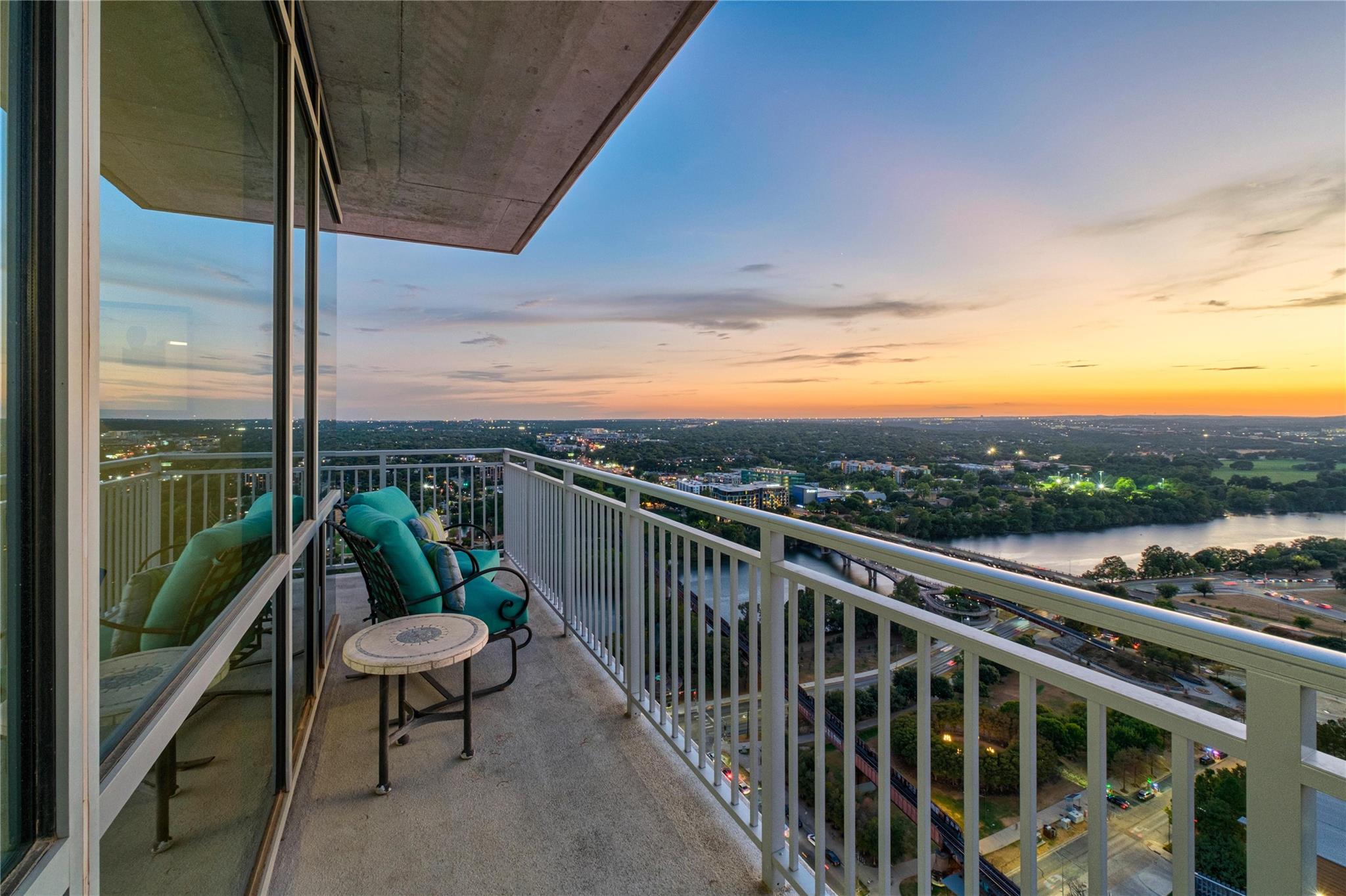 222  West Ave  #2802, Austin, TX 78701 — photo 1