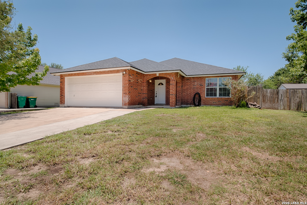114 Lauren, Boerne, TX 78006 — photo 1
