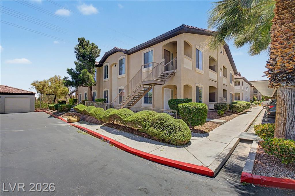 3364 Indian Shadow Street 203, Las Vegas, NV 89129 — photo 1