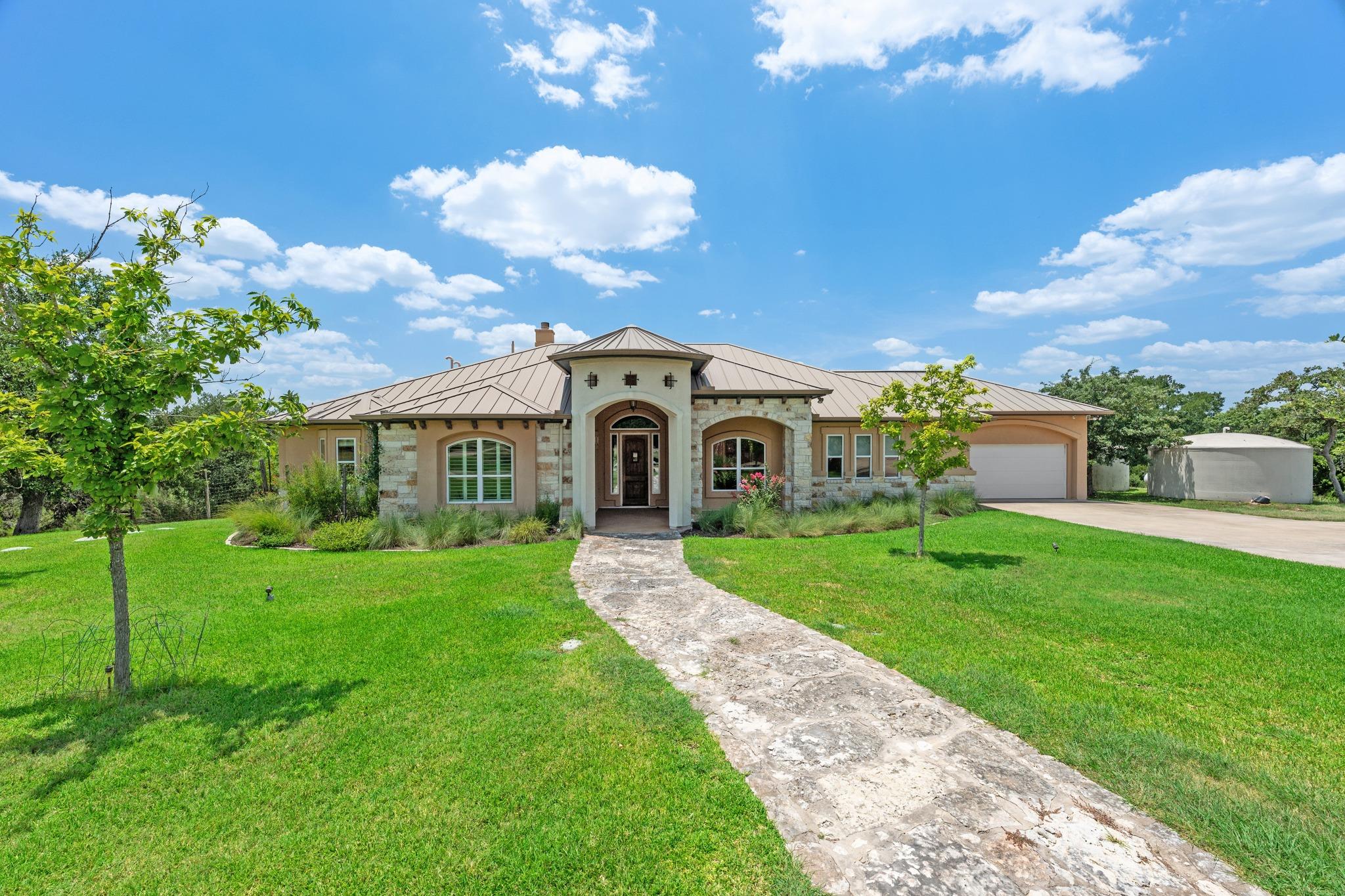 1012 Quail Ridge Dr, Dripping Springs, TX 78620 — photo 1