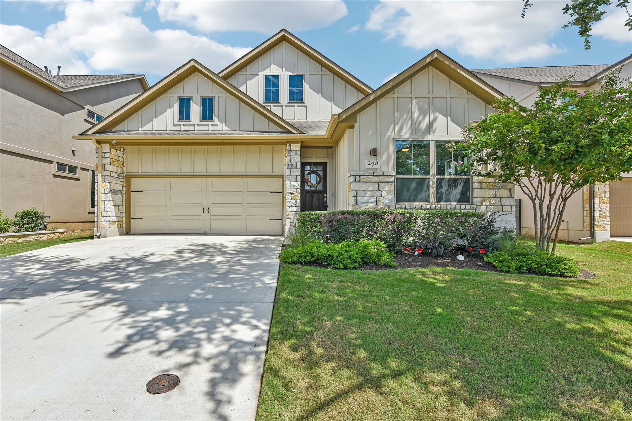 240 Diamondback Dr, Georgetown, TX 78628 — photo 1