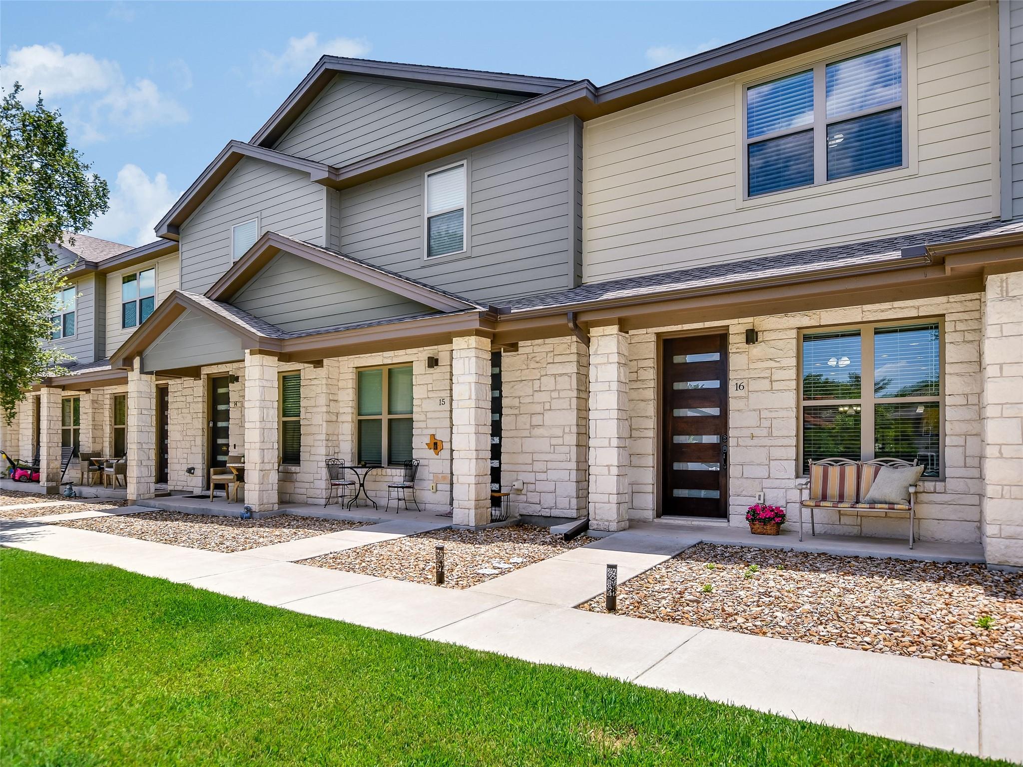 18803 Hogan Cir #16, Point Venture, TX 78645 — photo 1