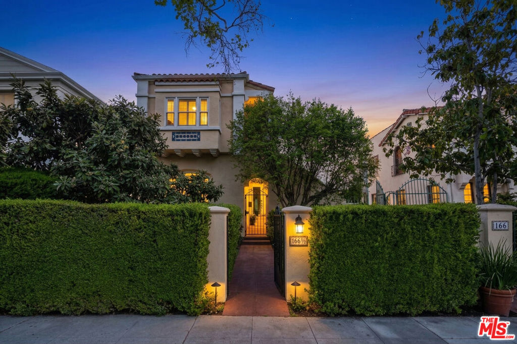 166 N Arnaz Drive, Beverly Hills, CA 90211 — photo 1