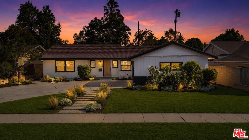 14930 Leadwell Street, Los Angeles, CA 91405 — photo 1