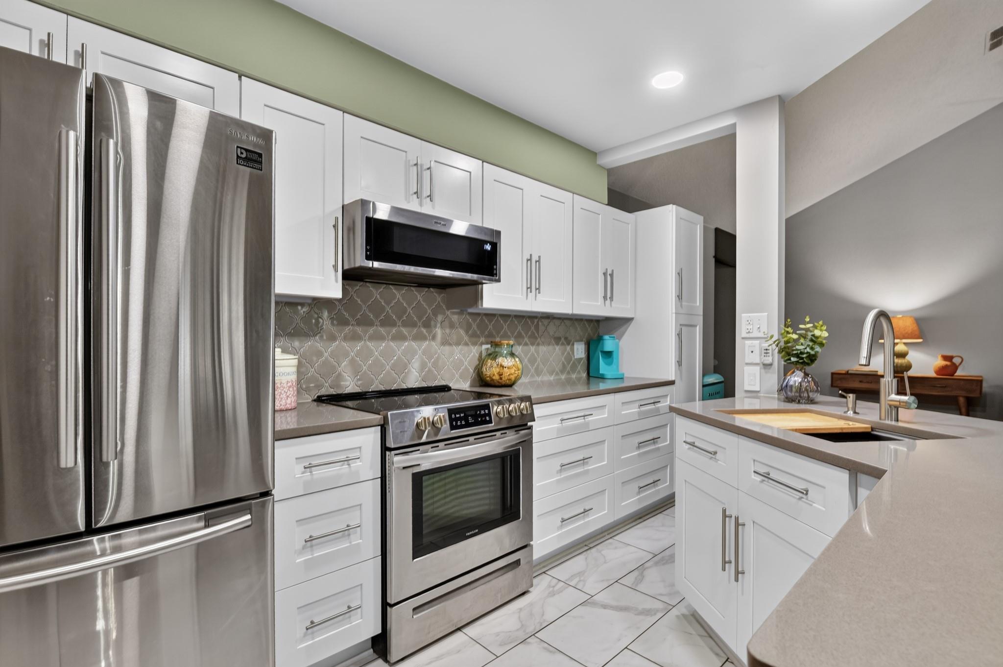 1202  Thorpe Ln  #406D, San Marcos, TX 78666 — photo 1