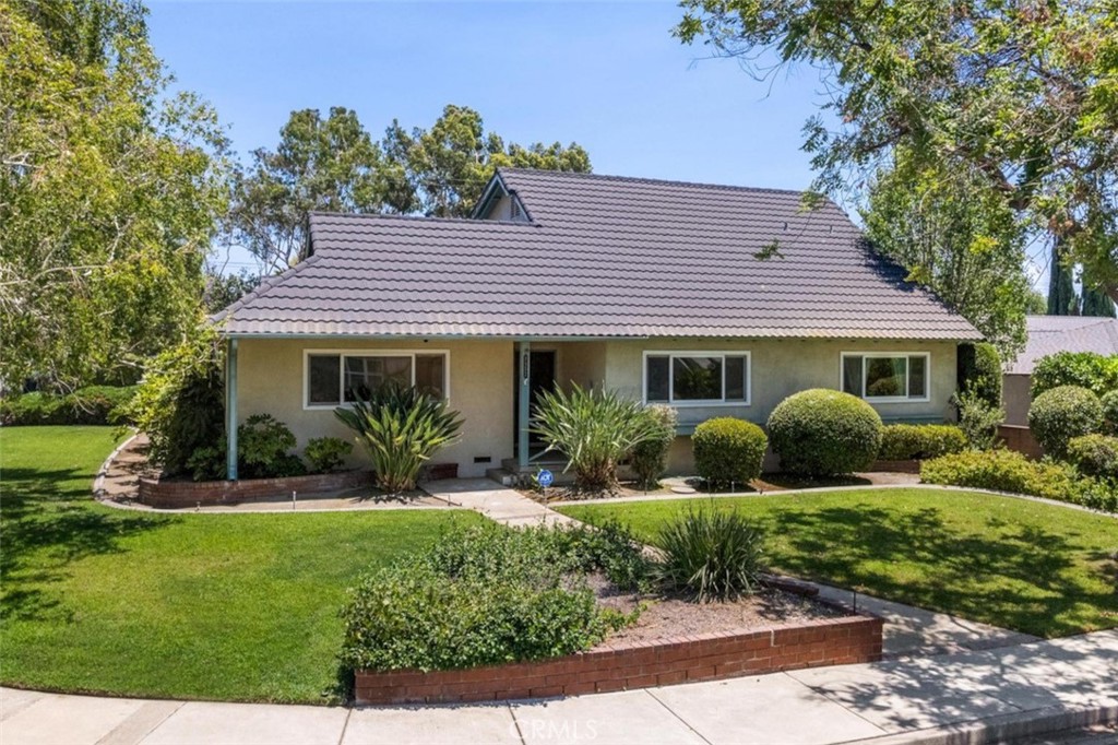 1152 Northwestern Drive, Claremont, CA 91711 — photo 1