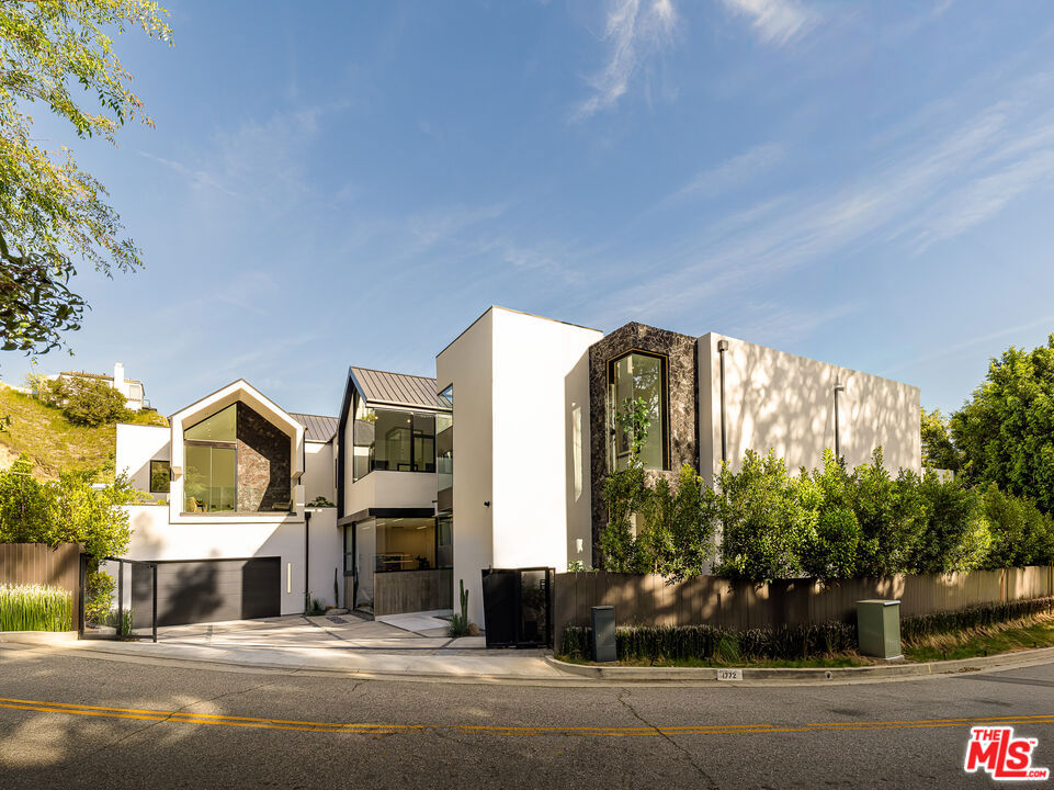 1772 N Crescent Heights Boulevard, Los Angeles, CA 90069 — photo 1