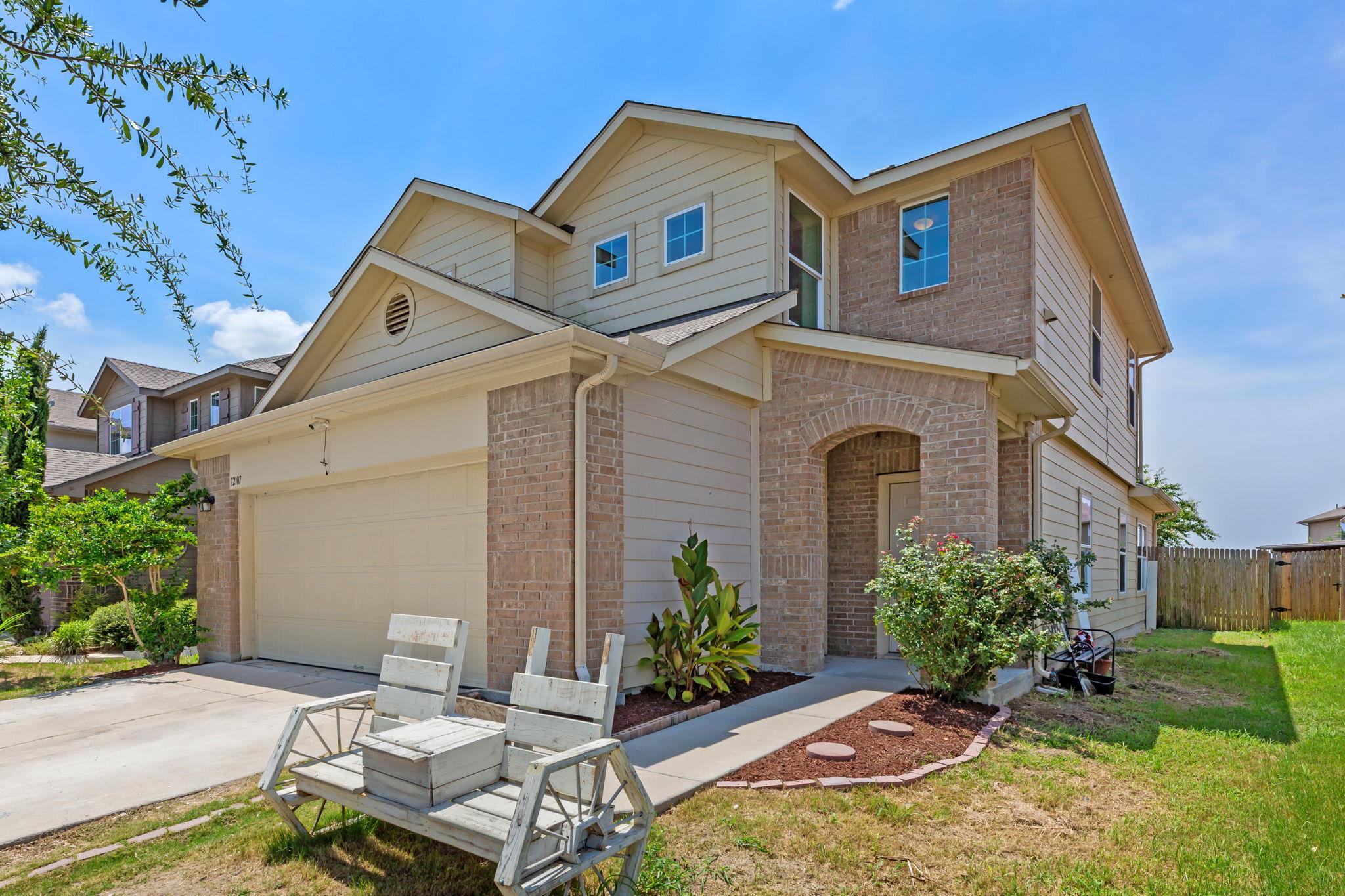12107  Jamie Dr, Manor, TX 78653 — photo 1