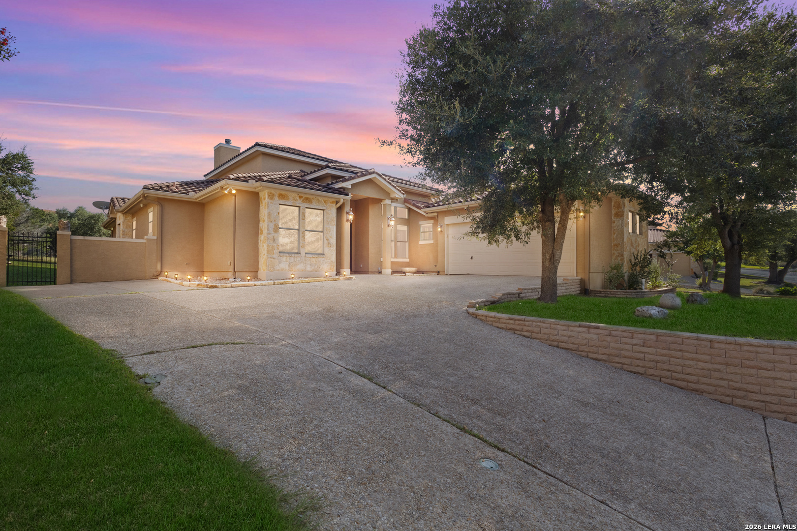 25022 ESTANCIA CIR, San Antonio, TX 78260 — photo 1
