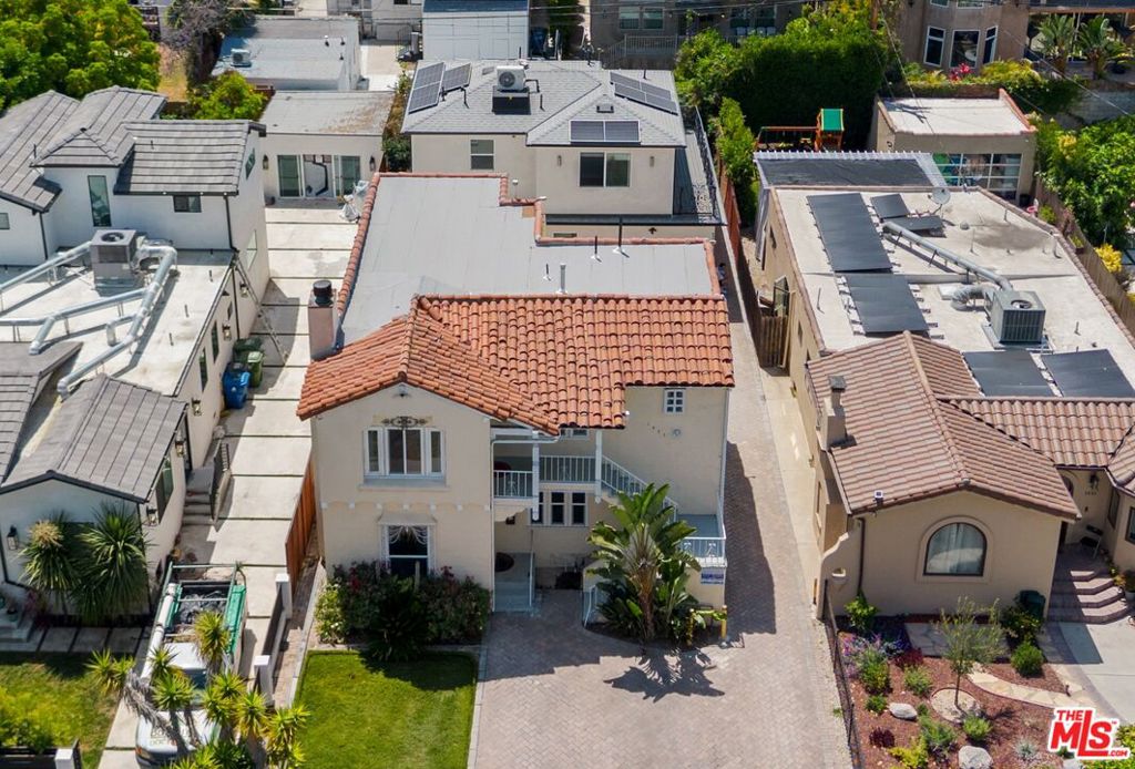 1433 Livonia Avenue, Los Angeles, CA 90035 — photo 1
