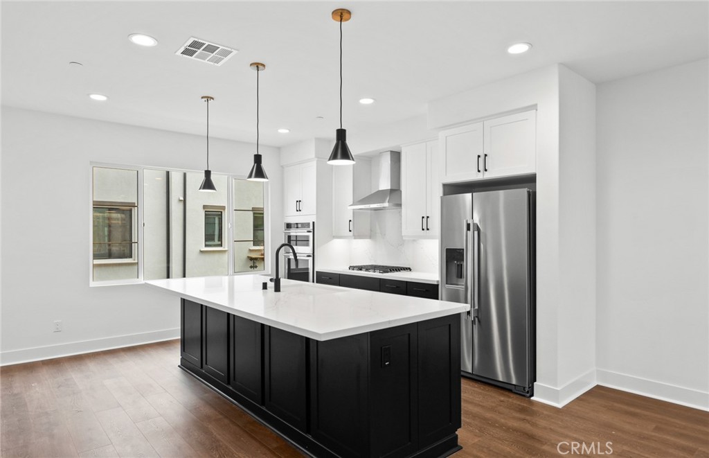 107 Sorrel Court, Burbank, CA 91506 — photo 1