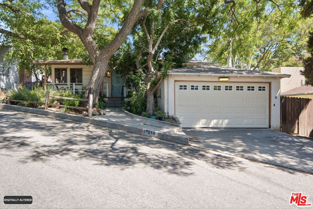 10866 Kingsland Street, Los Angeles, CA 90034 — photo 1