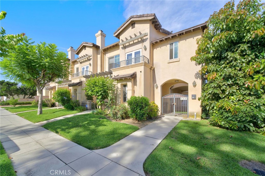 330 S Pine Street, San Gabriel, CA 91776 — photo 1
