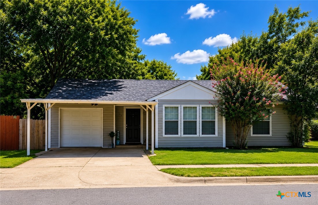 204 N 26th Street, Gatesville, TX 76528 — photo 1