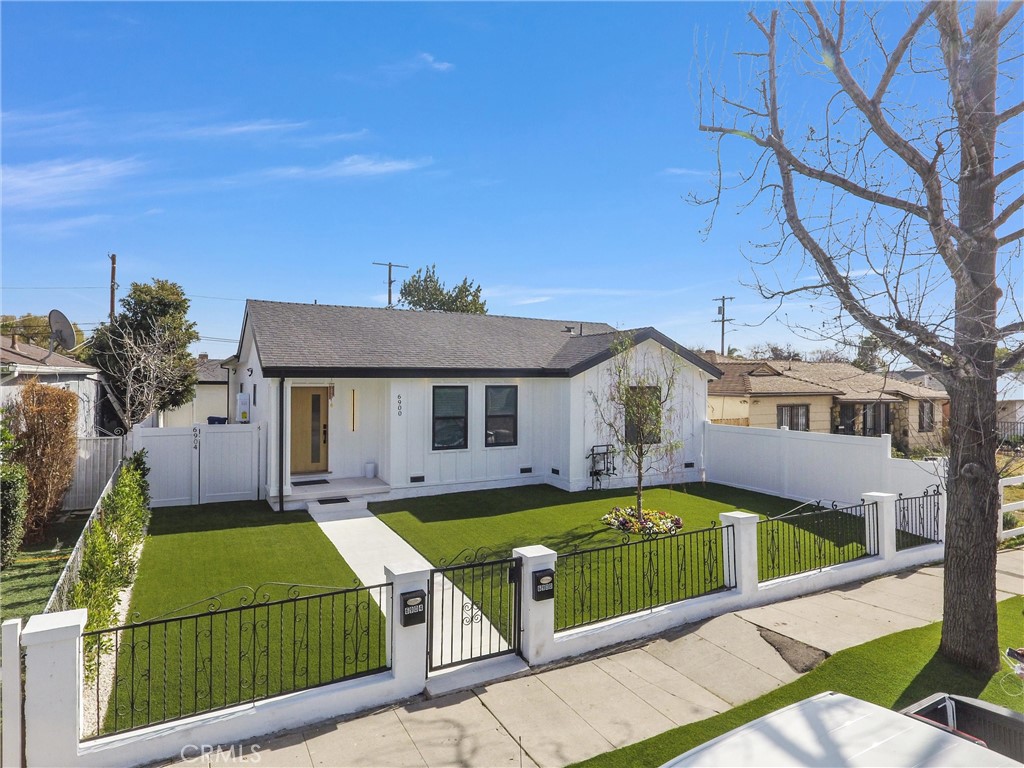 6900 Corbin Avenue, Reseda, CA 91335 — photo 1
