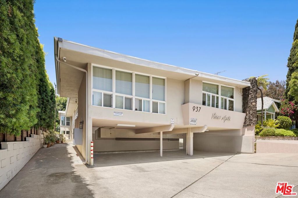 937 Hilldale Avenue, West Hollywood, CA 90069 — photo 1