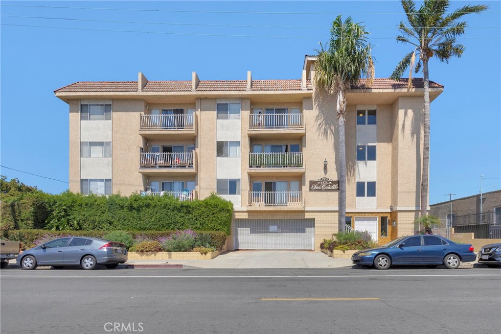 1311 S Grand 10, San Pedro, CA 90731 — photo 1