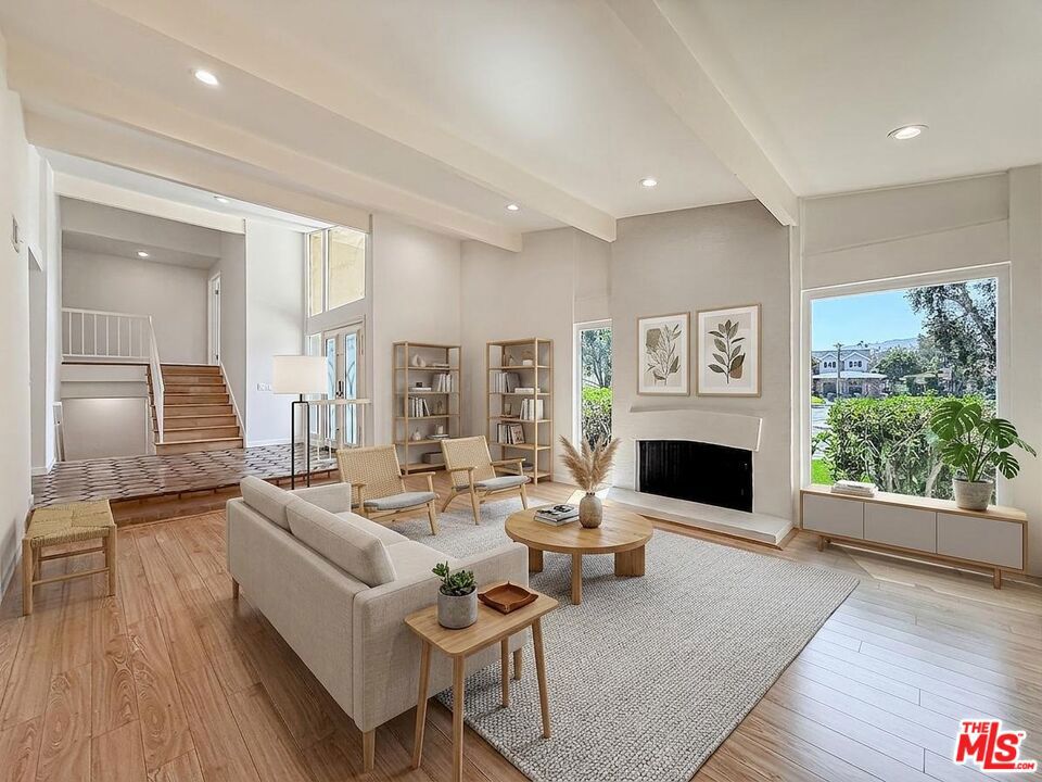 4117 Ellenita Avenue, Tarzana, CA 91356 — photo 1