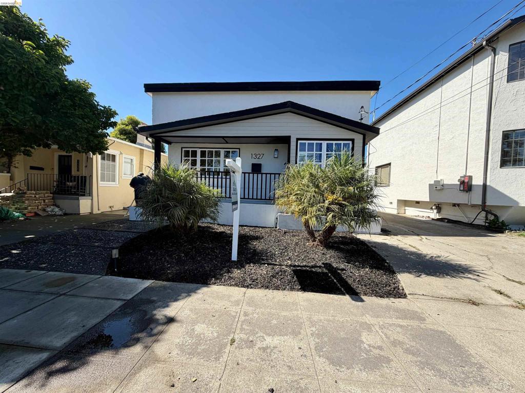 1327 Ward St, Berkeley, CA 94702 — photo 1