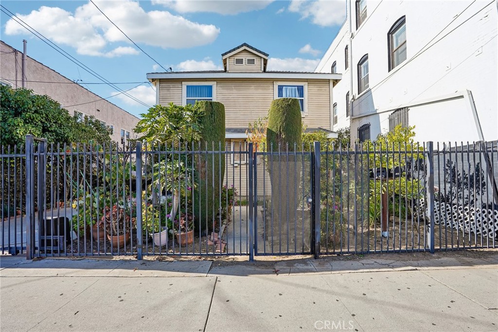 1503 W Adams, Los Angeles, CA 90007 — photo 1
