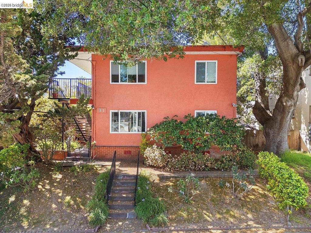 31 Croxton Ave, Oakland, CA 94611 — photo 1