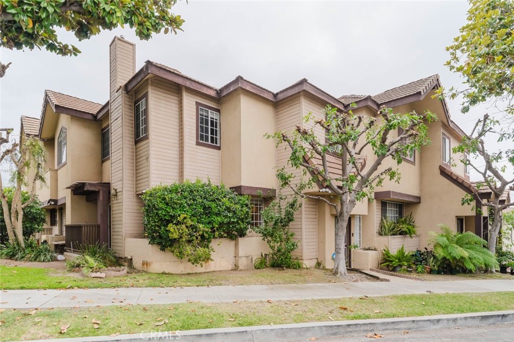 1245 Grandview Avenue 4, Glendale, CA 91201 — photo 1
