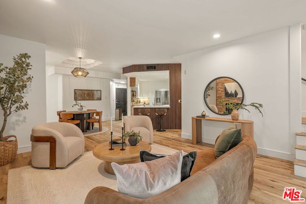 1160 Granville Avenue 104, Los Angeles, CA 90049 — photo 1