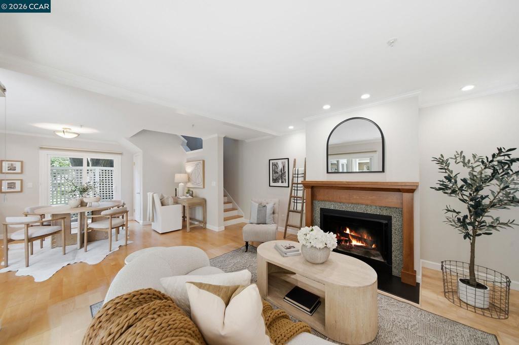 211 Kingston Way, Walnut Creek, CA 94597 — photo 1