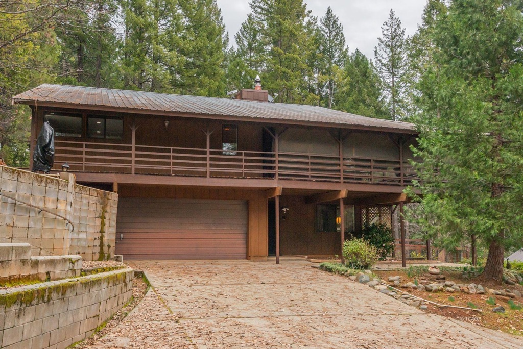 410 Lake Forest Dr.