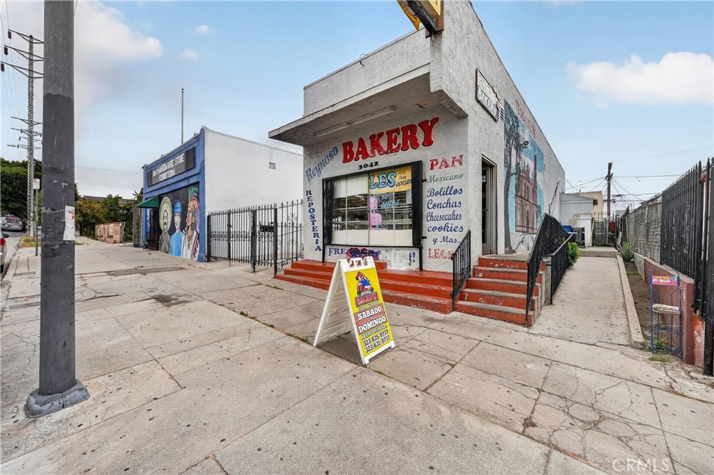 3040 Wabash Avenue, Los Angeles, CA 90063 — photo 1