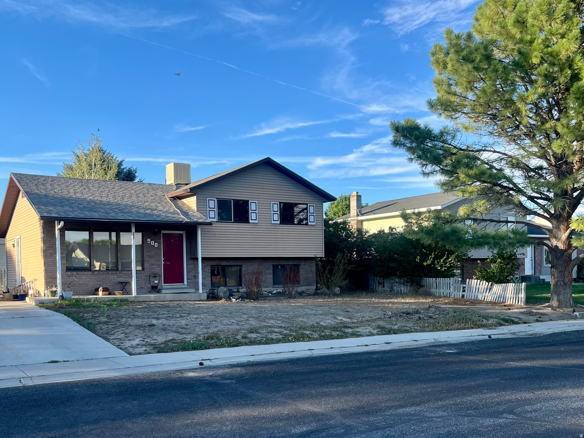 500 W FERRON CREEK DR