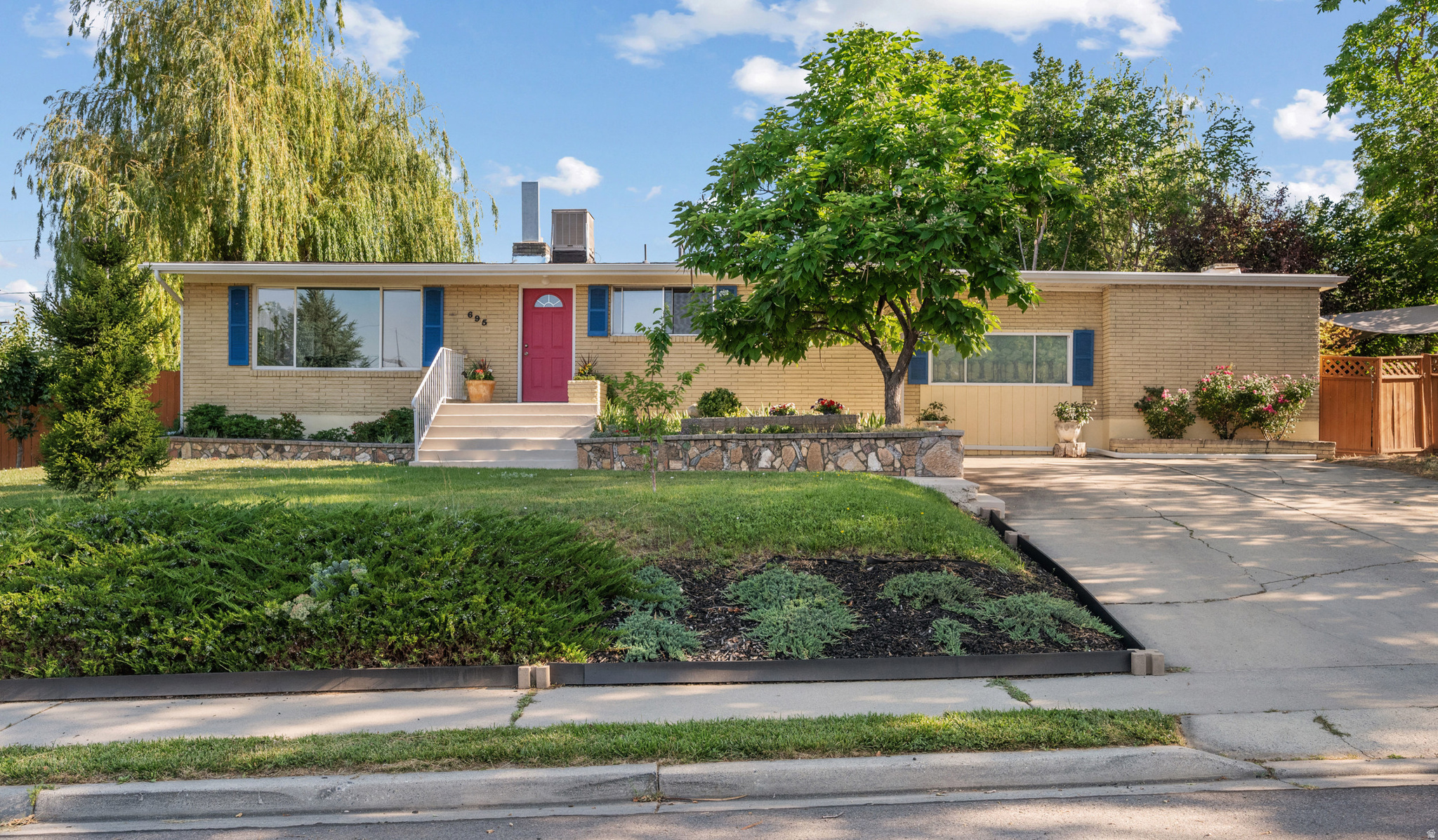 695 E 3950 N, Provo, UT 84604 — photo 1