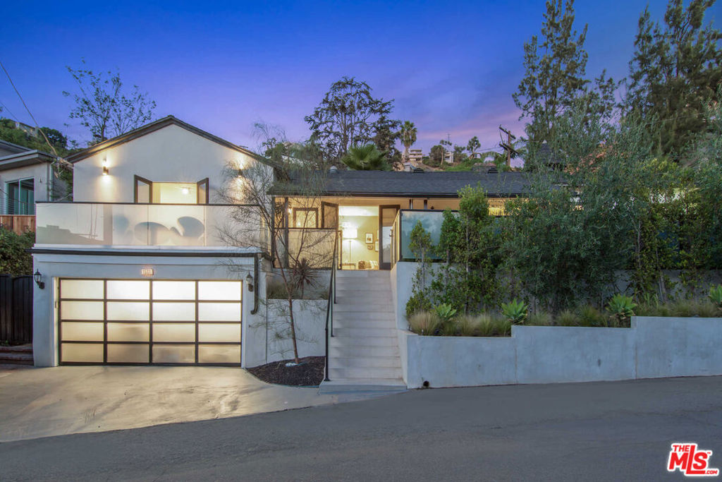 1601 Sunset Plaza Drive, West Hollywood, CA 90069 — photo 1