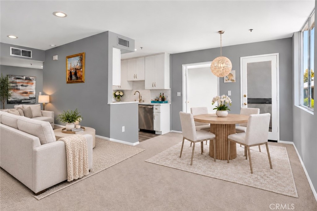 4501 Cedros Avenue 239, Sherman Oaks, CA 91403 — photo 1