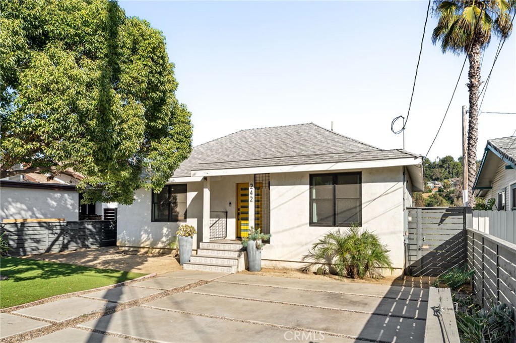 242 Thorne, Los Angeles, CA 90042 — photo 1