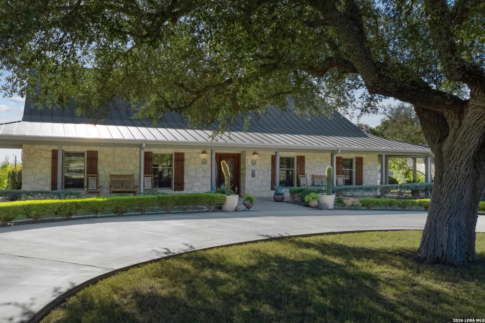 521 Bluff Creek, ,  78010 — photo 1