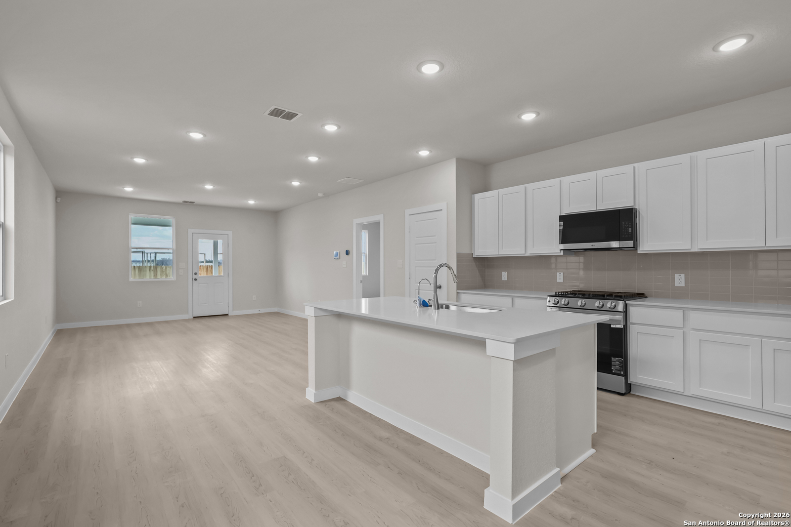 15550 Doublecreek Dr, ,  78253 — photo 1