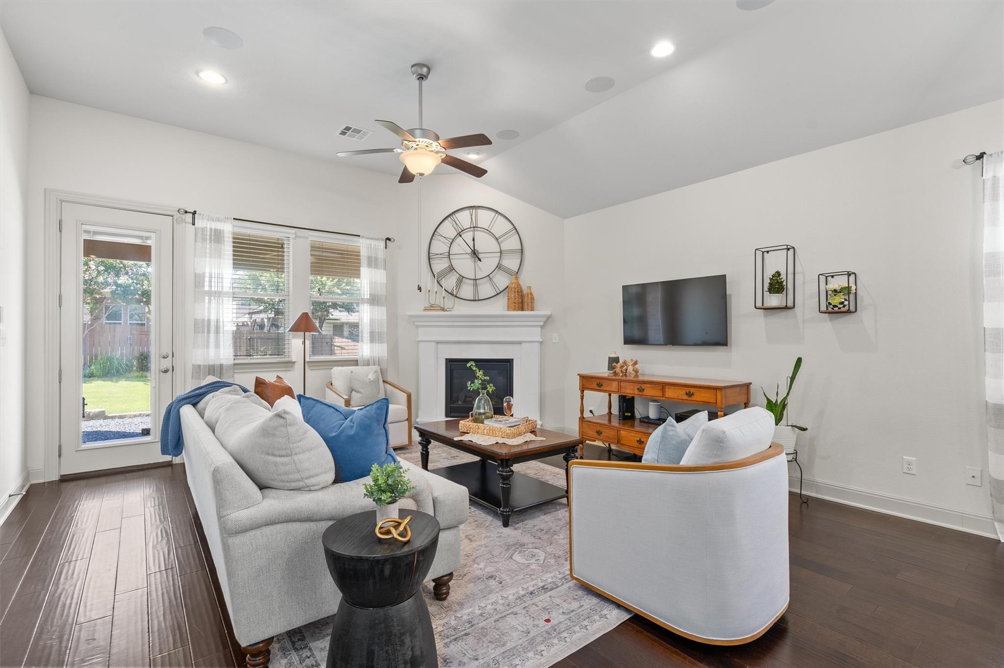 2732 Florin, Round Rock, TX 78665 — photo 1